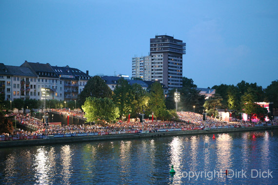 FRA_06-07-05_0307